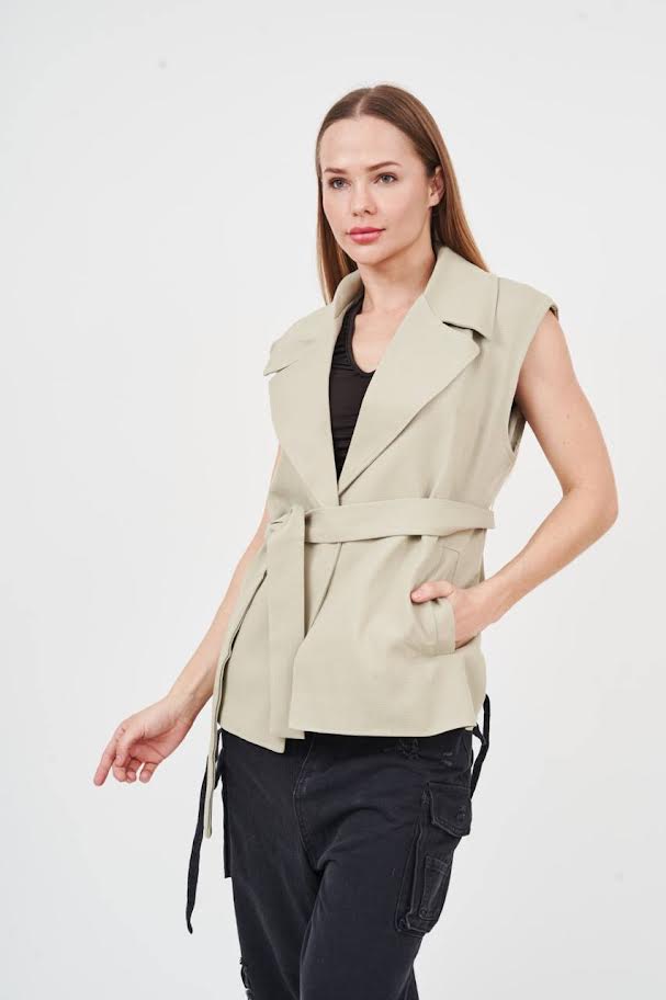 CHIC BEIGE VEST