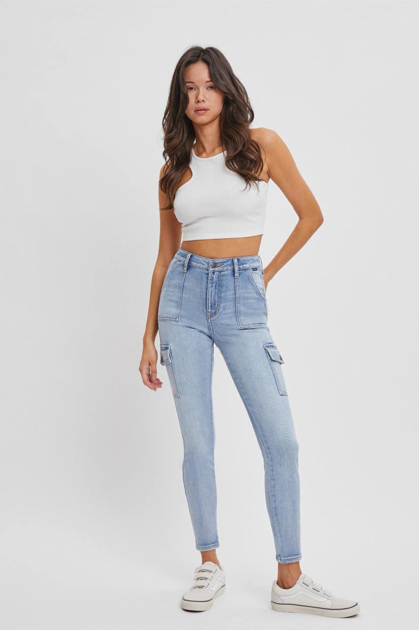 SKINNY HIGH CARGO JEANS