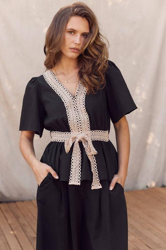 LACE NOIR BLOUSE